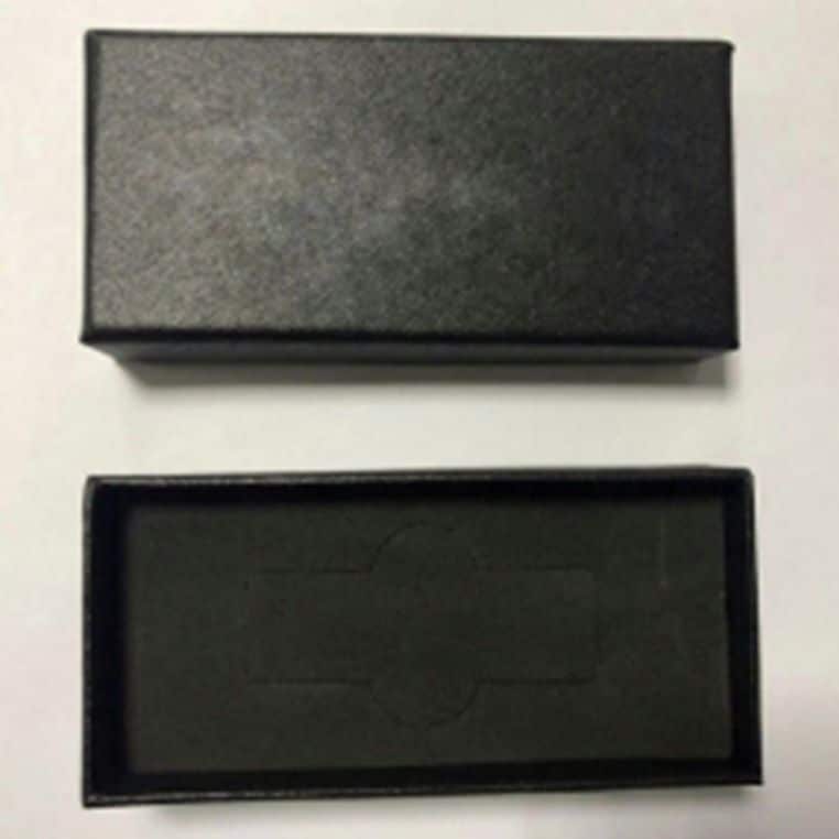 Подарункова картонна коробка для флеш-пам'яті